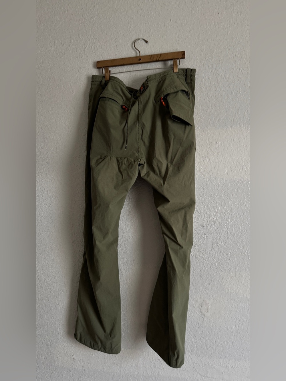 Howler Bros Shoalwater Tech Pants in Cadet Green - Picture 4 of 4